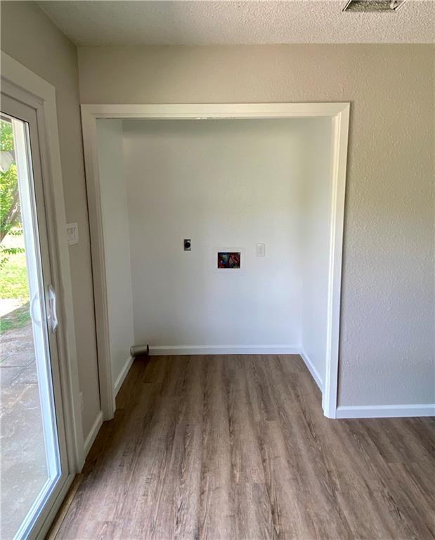 Building Photo - 1715 Shadowview Dr