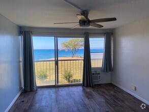 Building Photo - Makaha Surfside - One Bedroom