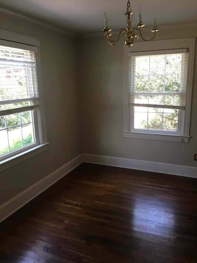 Building Photo - Greenville, 2BD/1BA, 1100SF
