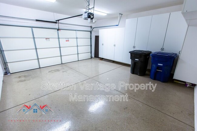 Building Photo - 256 N Jesse St