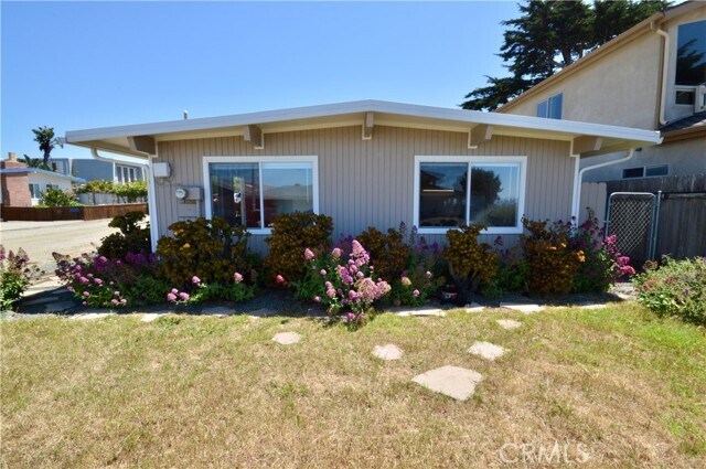 Building Photo - 3175 Studio Dr