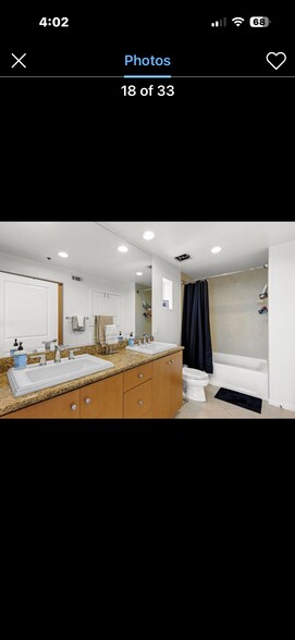 Building Photo - 924 Hornblend St