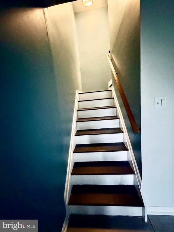 Building Photo - 46754 Woodmint Terrace