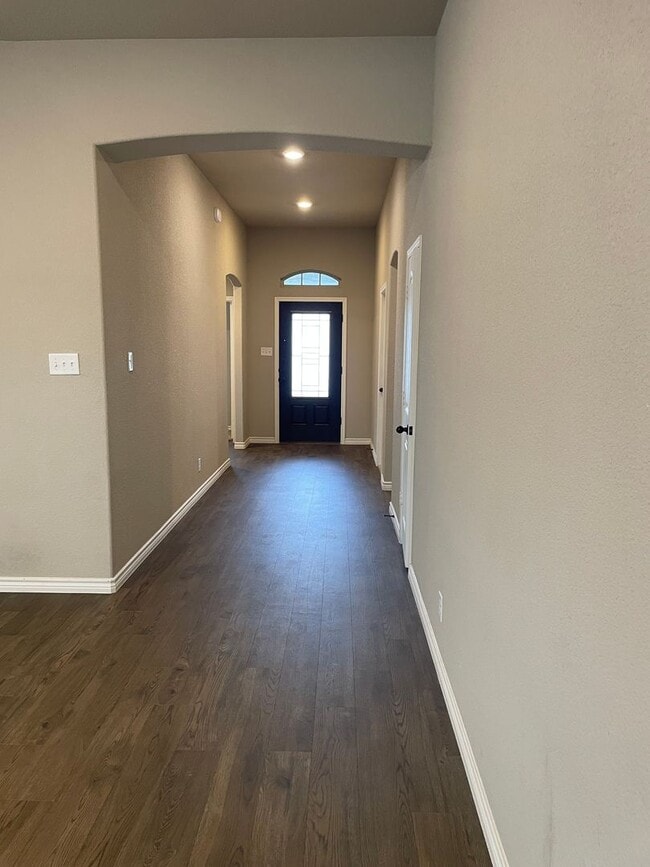 Building Photo - **NO PETS*** | Beautiful Single-Story 4 BR, 2.5 Bath | Covered Patio | Close to Fort Cavazos