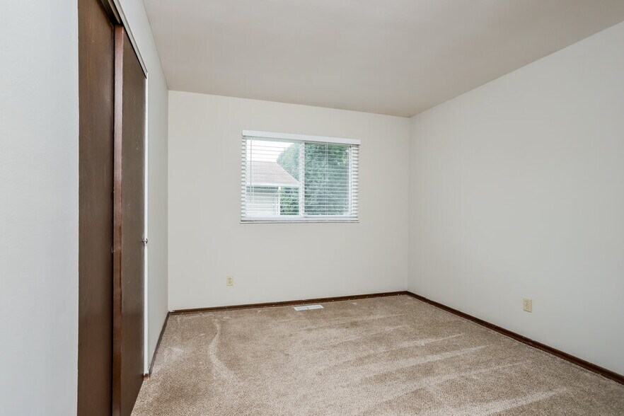 Building Photo - 1126 Borden Dr