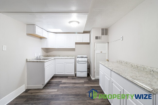 Building Photo - 517 Mosher St