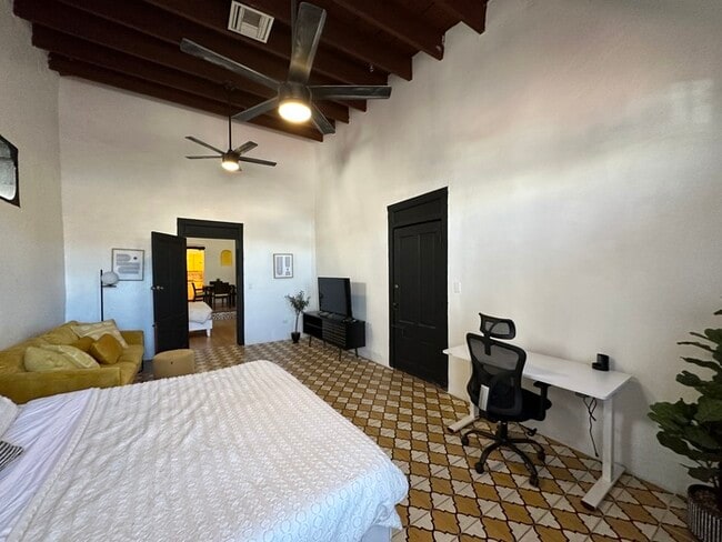 Building Photo - 228 N 4th Ave