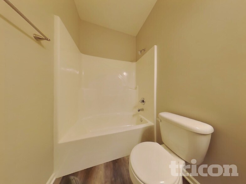 Building Photo - 204 Myers Rd