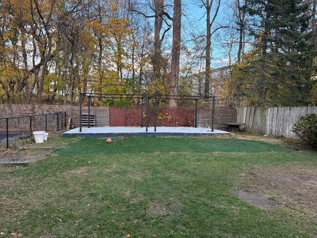 Building Photo - 39 Tina Cir