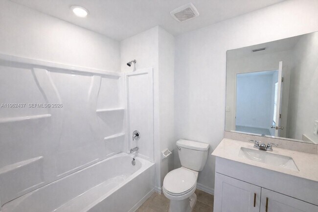 Building Photo - 17240 Cantu Ct