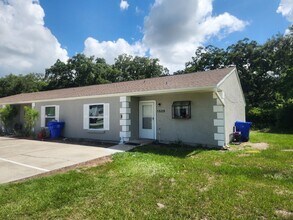 Building Photo - 2 Bedroom/2 Bath with rear lanai/porch are...