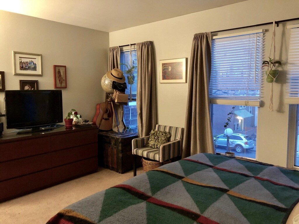 Beroom - 1150 Inca St
