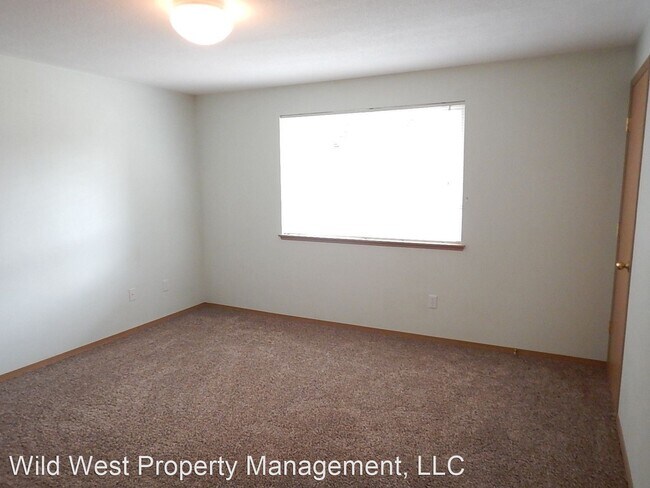 Building Photo - 3 br, 2 bath House - 5314 SE Jerry Drive