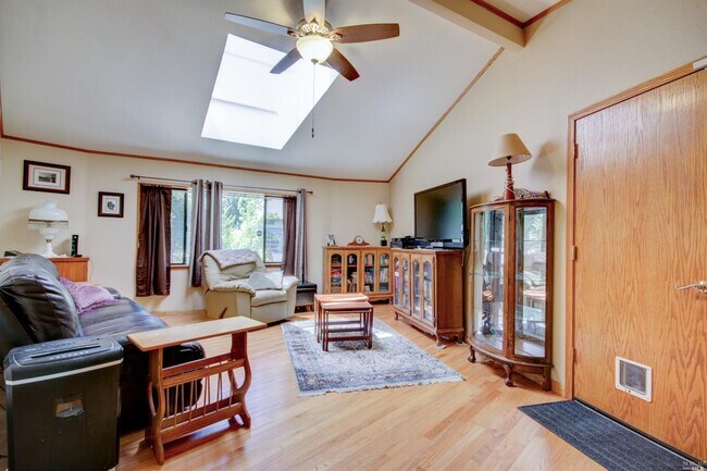 Building Photo - 3340 Terra Linda Dr