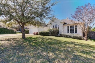 Building Photo - 120 Abbey Dr