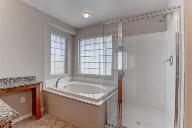 Building Photo - 953 Tafalla Ct