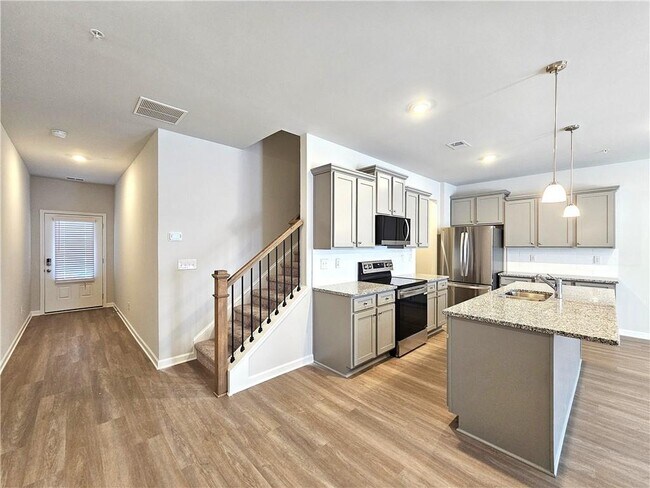 Building Photo - 338 Lanier Cir