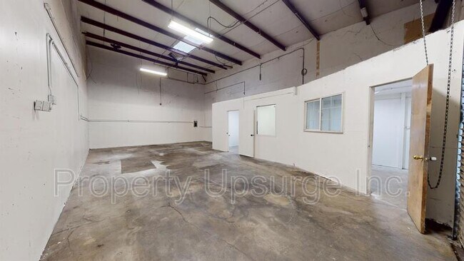 Building Photo - 6200 Stainless Way