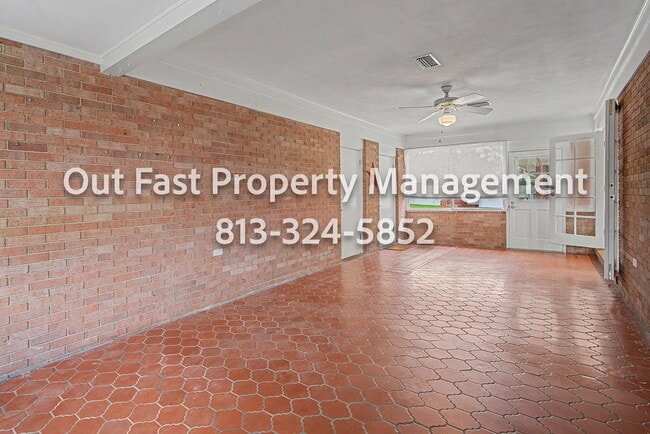 Building Photo - 639 Howard Ave