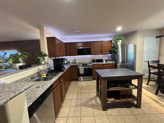 Building Photo - 12946 Adela Dr