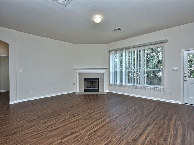 Building Photo - 104 S Gadwall Ln