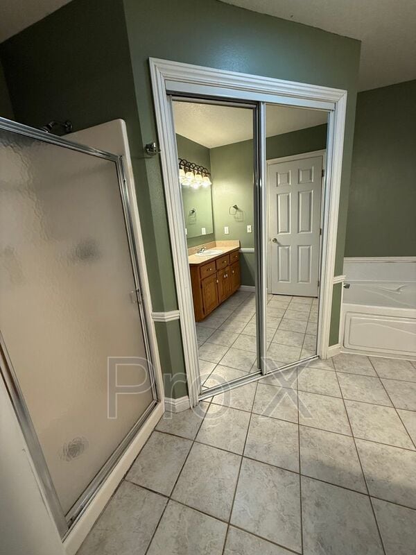 Building Photo - 4222 W 28th St