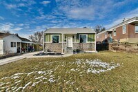 Building Photo - Beautiful Spacious Home in Sugarhouse!