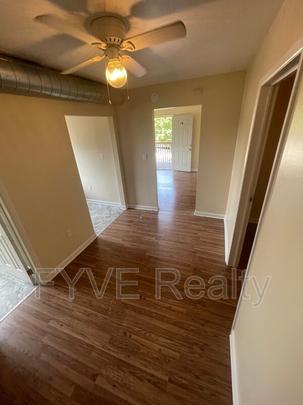 Building Photo - 1518 Chartiers Ave