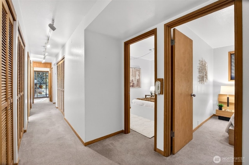 Building Photo - 3323 NE 156th St