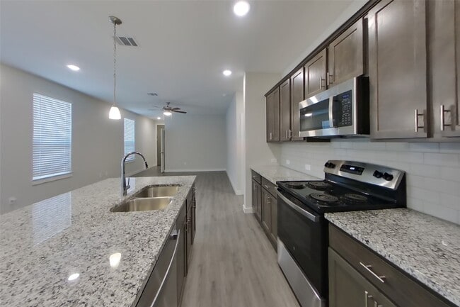 Building Photo - 2350 Bailey Flds Ln