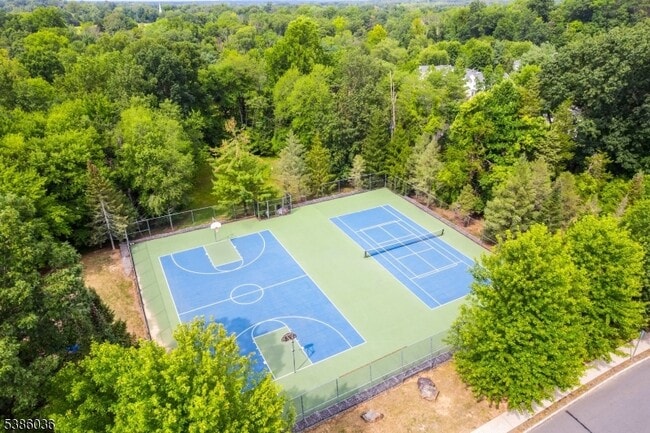 Building Photo - 144 Jackson Ave