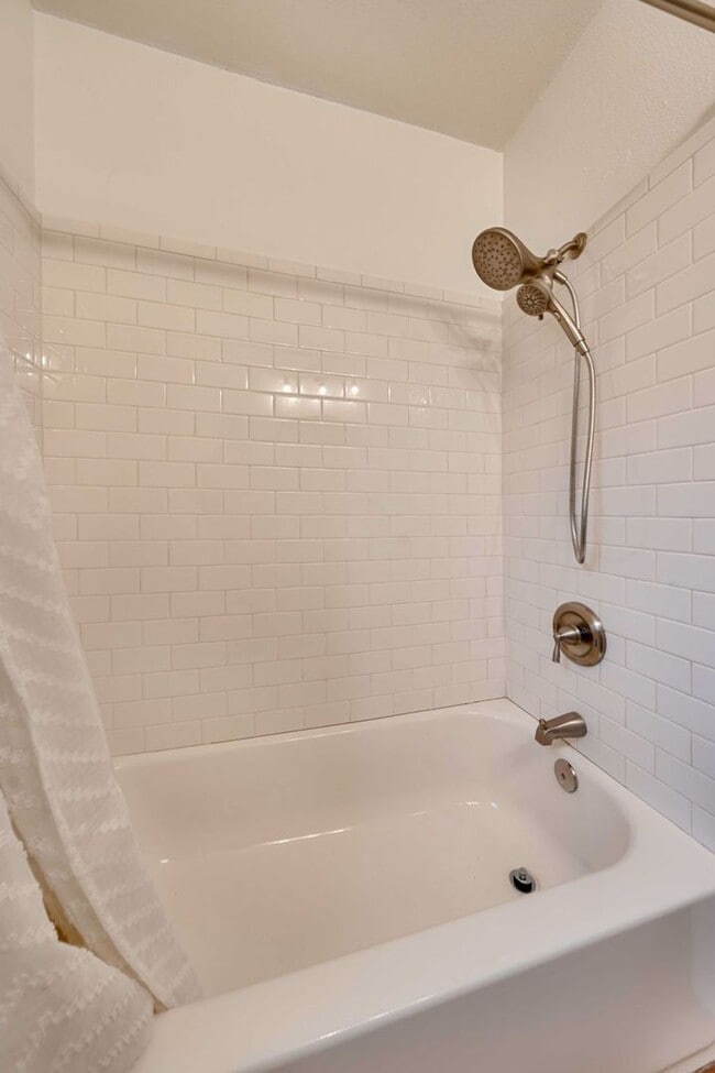 Building Photo - Charming Fully Remodeled 3-Bedroom Home wi...