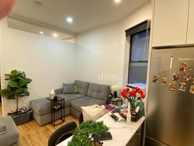 Primary Photo - 1 bedroom in New York NY 10011