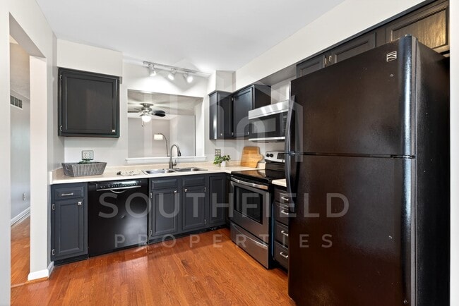 Building Photo - 1069 Crisfield Dr