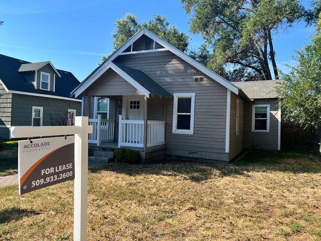 Building Photo - Charming Home near Downtown Ellensburg!