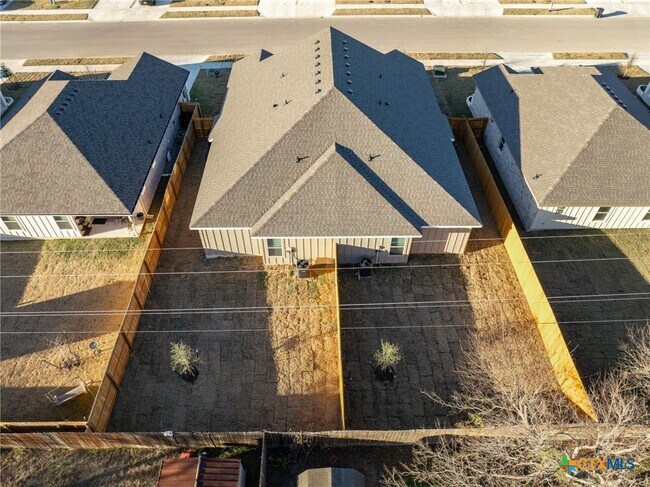 Building Photo - 5200 Rose Petal Ct