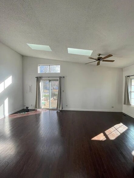 Building Photo - 1826 Appaloosa Dr