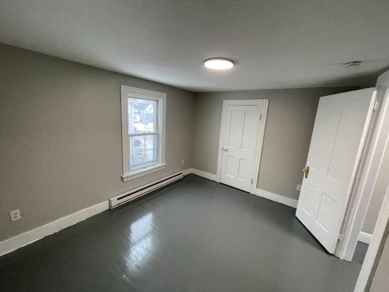 Building Photo - 1324 Brownell Ave