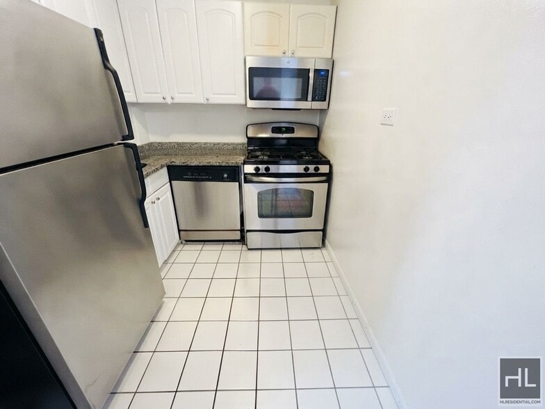 Building Photo - East 79th Street