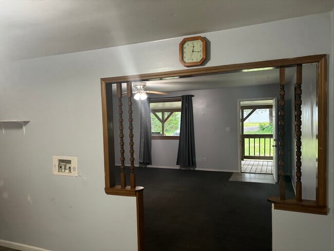 Building Photo - 11369 McFarland Ln