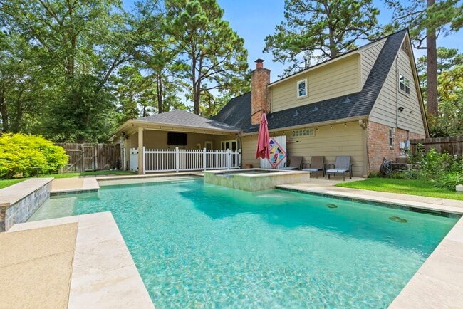 Building Photo - 8318 Everleaf Dr