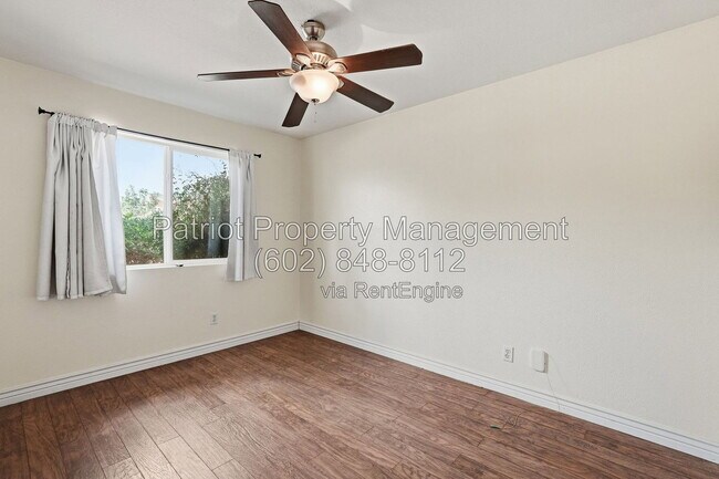 Building Photo - 1275 W Del Rio St