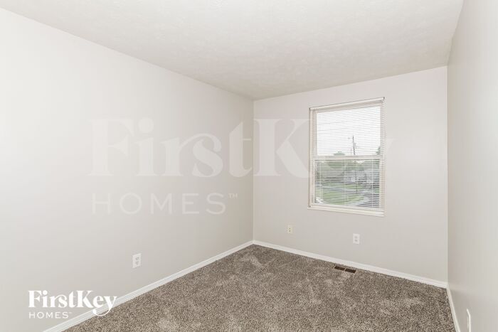 Building Photo - 10282 Chippenham Ct