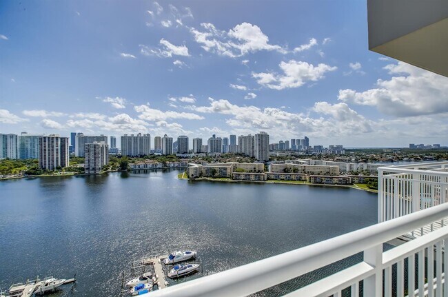 Building Photo - 18041 Biscayne Blvd