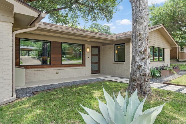 Building Photo - 2502 Spring Creek Dr