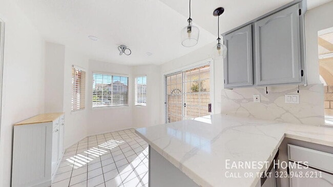 Building Photo - 12015 Stone Gate Way