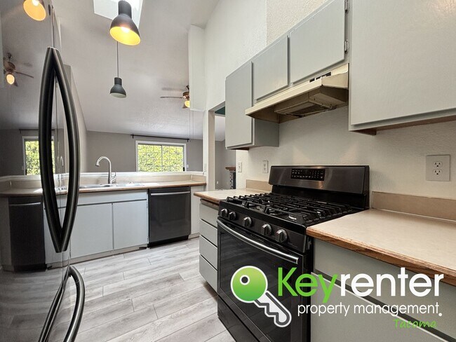 Building Photo - Remodeled 3-Bedroom Home in Steilacoom wit...