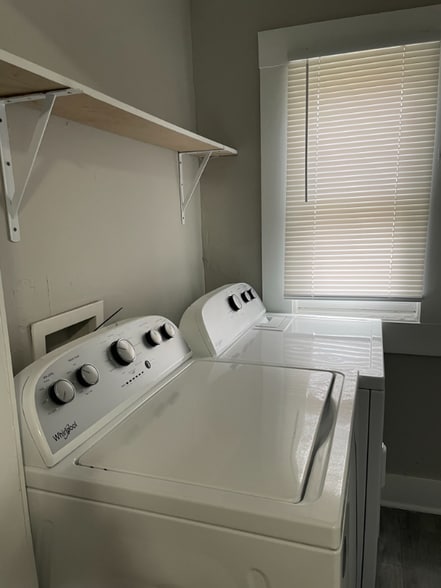 Building Photo - 990 N 9th St