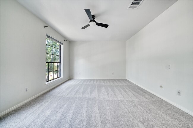 Building Photo - 8006 Albin Ln