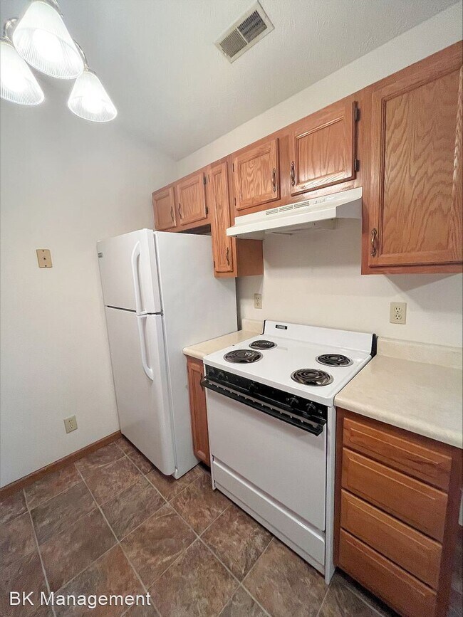 Building Photo - 1 br, 1 bath House - 2718 Plaza Lane